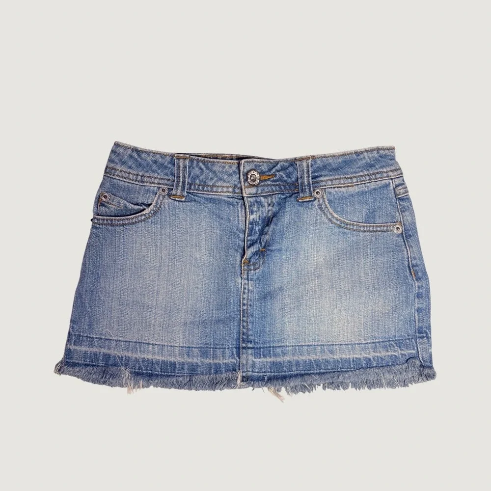 Y2K Arizona Jean Co Denim Mini Skirt Light Wash Raw Hem #16
